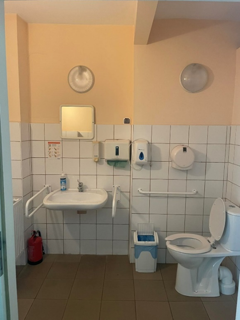 toaleta dostosowana dla osób ze szczególnymi potrzebami